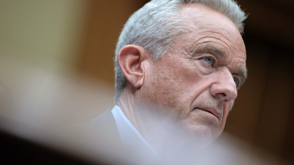 RFK Jr. adds more anti-vaccine members to CDC vaccine advisory panel