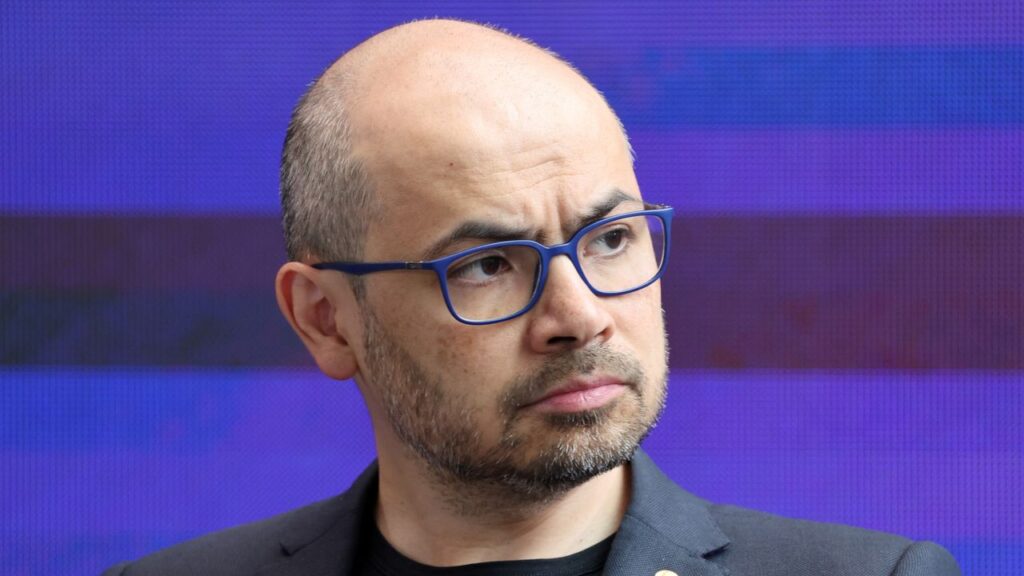 Google DeepMind’s CEO says AI could repeat the toxic pitfalls of social media — will it make the same click-chasing mistakes?