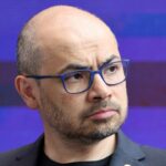 Google DeepMind’s CEO says AI could repeat the toxic pitfalls of social media — will it make the same click-chasing mistakes?