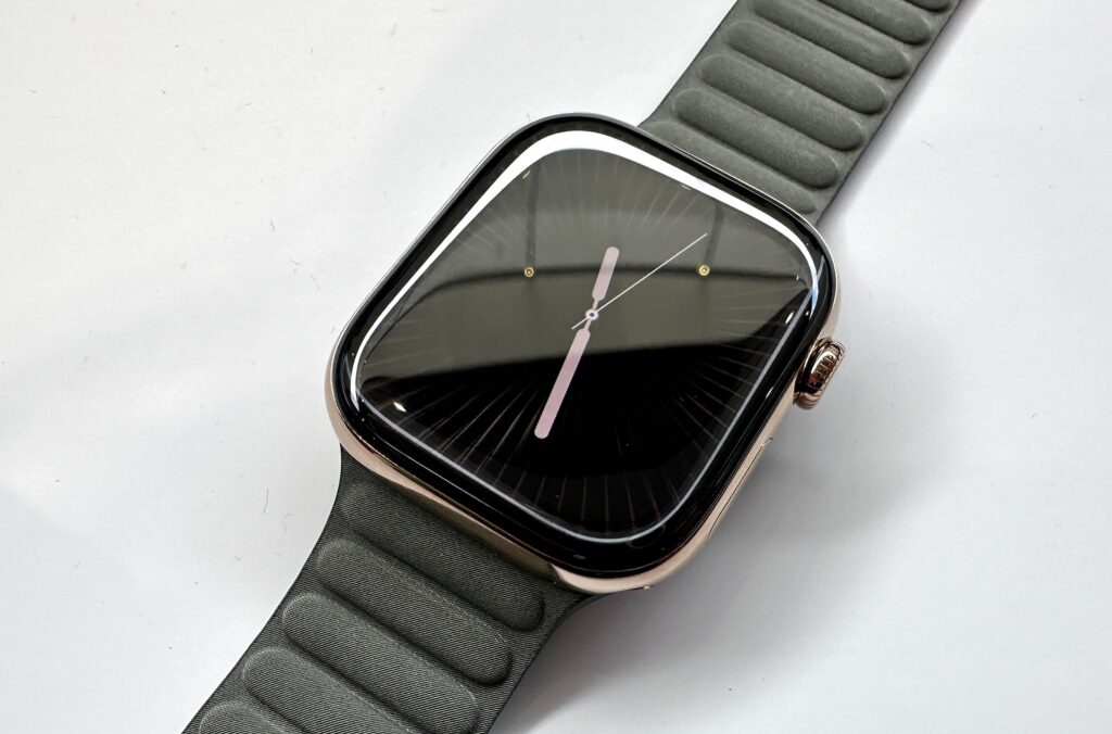 Apple Watch hypertension alerts cleared by FDA for new and old watches
