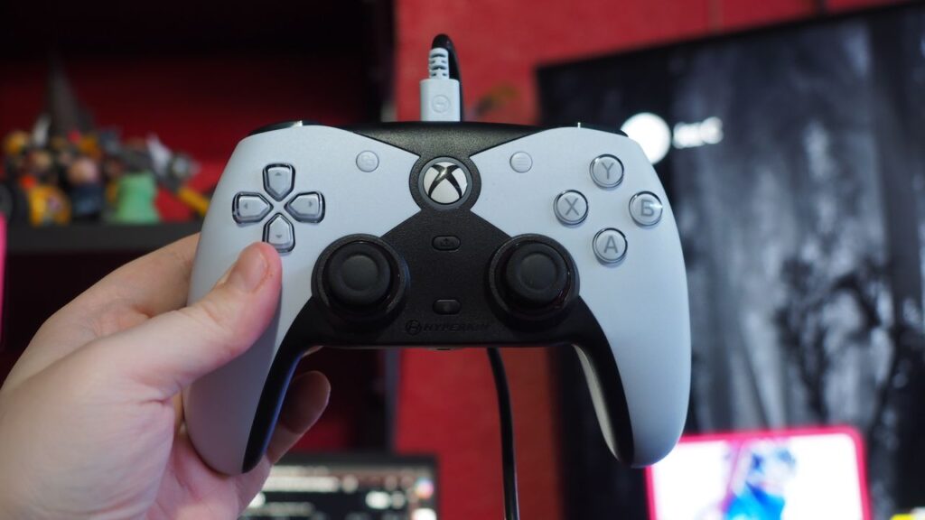 Hyperkin’s “The Competitor” finally delivers the perfect controller I always wanted for 2D gaming on Xbox