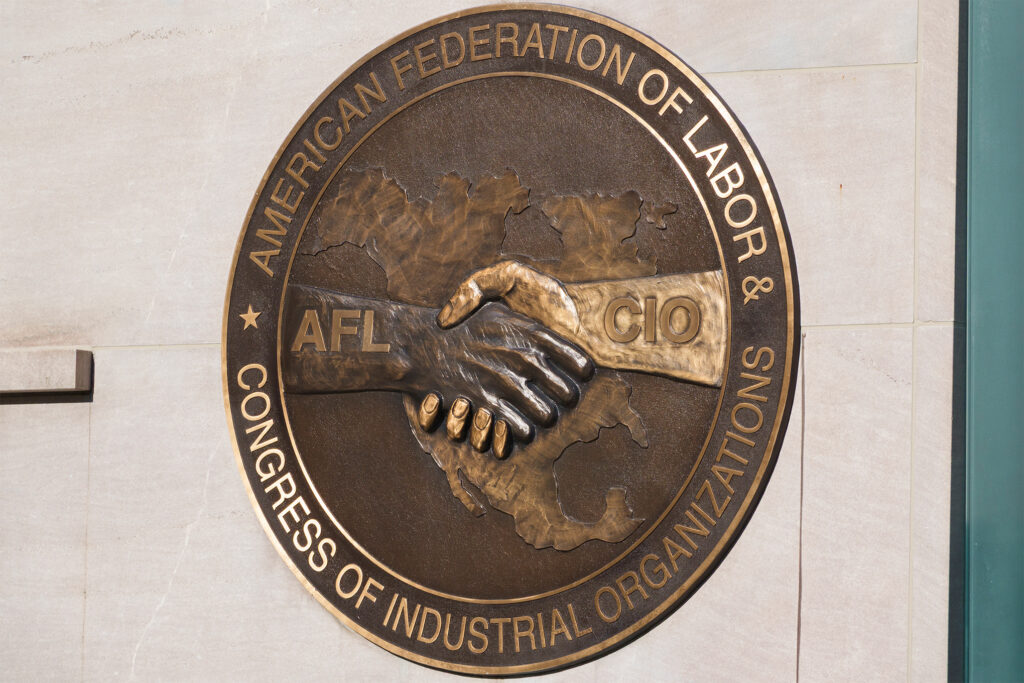 Major federation of unions calls for ‘worker-centered AI’ future