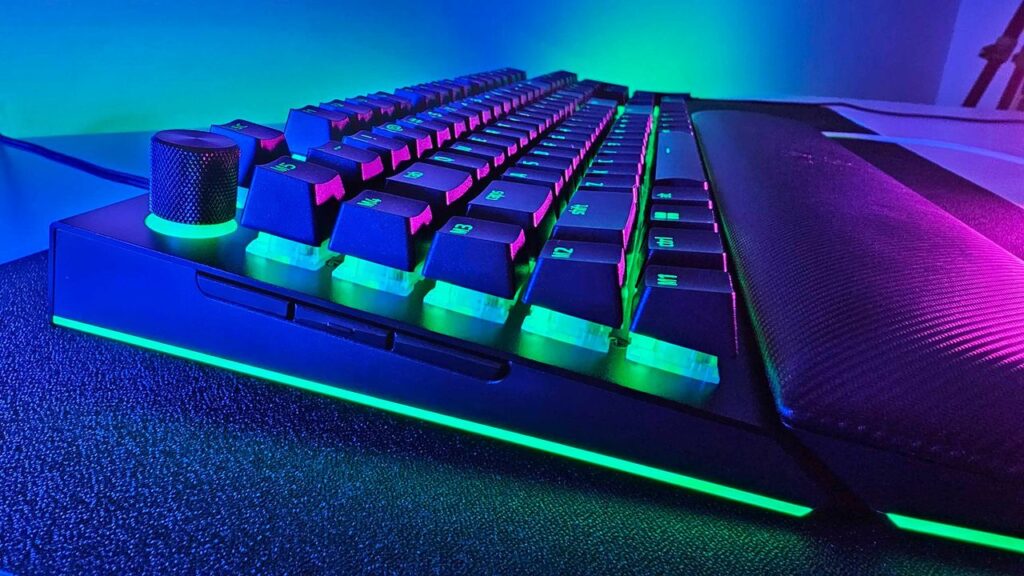 Razer’s BlackWidow V4 Pro Keyboard is now $50 off on Amazon β it’s outstanding for gaming, work, and RGB-fuelled discos