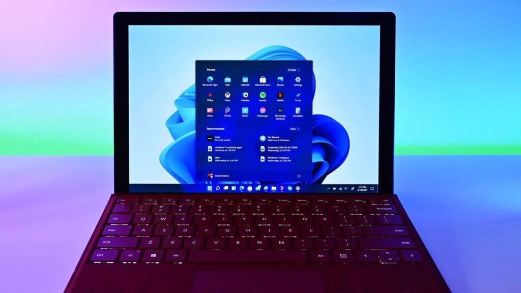 Perfect timing? Microsoft breaks Windows 11 upgrade tool — on the eve of Windows 10’s End of Life.