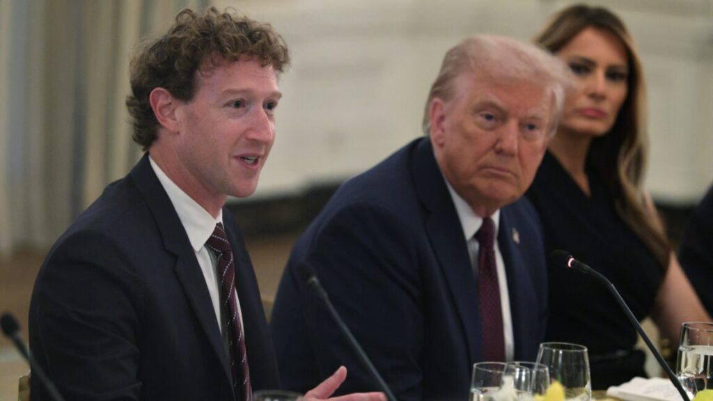 Trump admin pressured Facebook into removing ICE-tracking group