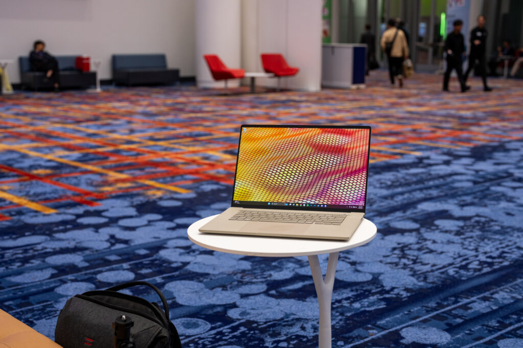 Fear and blogging (and prerelease laptop testing) in Las Vegas