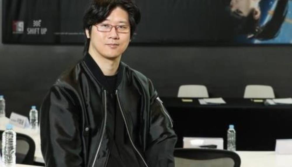 ShiftUp Gifts All Employees Apple AirPods Max and Apple Watch