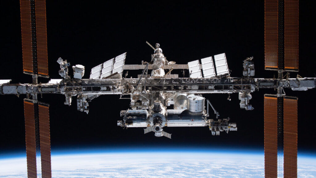 NASA orders “controlled medical evacuation” from the International Space Station