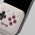 8BitDo Announces FlipPad Vertical Mobile Controller for Summer