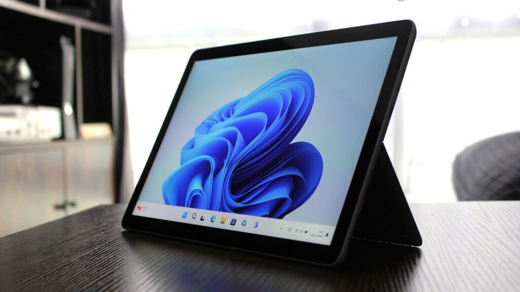 Windows 11 version 26H1 will launch exclusively on Snapdragon X2 devices this spring