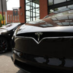 Tesla kills Models S and X to build humanoid robots instead