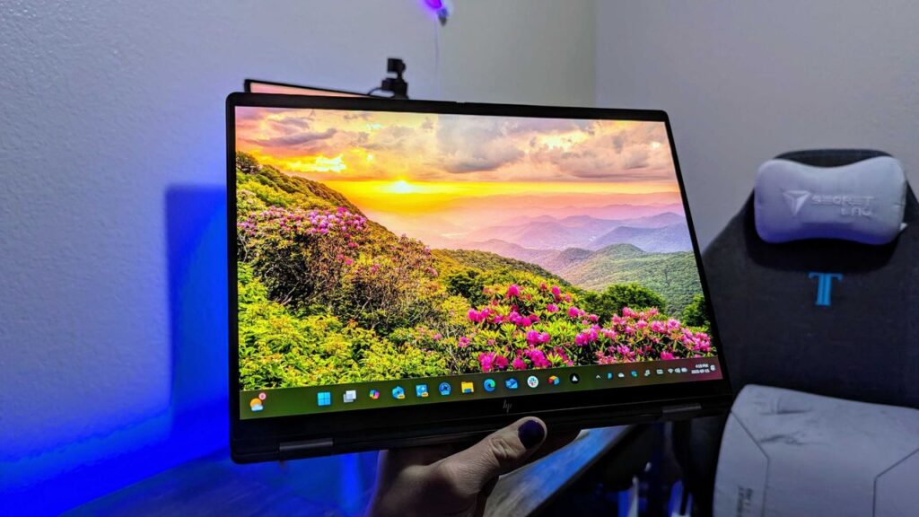 This ‘safe bet’ laptop offers strong performance for AI tasks and a beautiful 2K, 120Hz OLED Touchscreen for digital art — and it’s now $400 cheaper