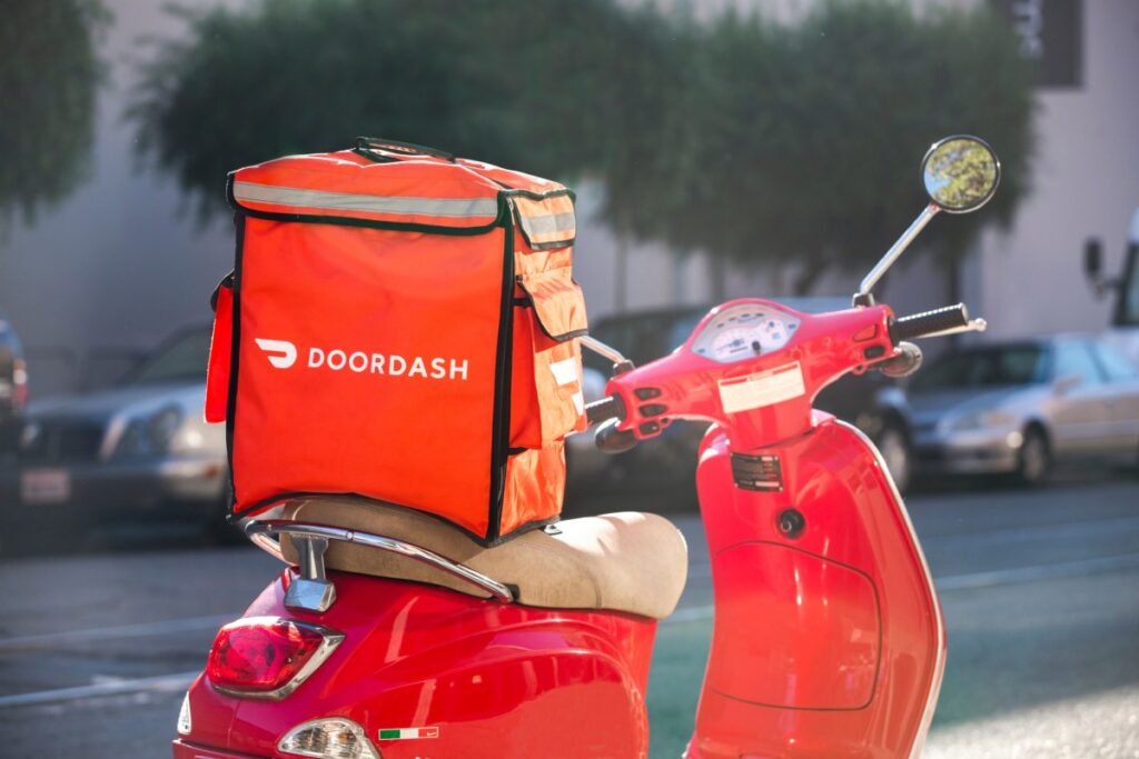 DoorDash says it banned driver who seemingly faked a delivery using AI