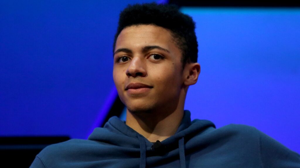 It’s Clear Why Myth Has Lost 95% Of His Viewers