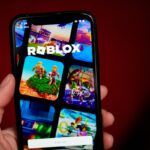 Roblox now requires all users globally to complete age checks to access chat