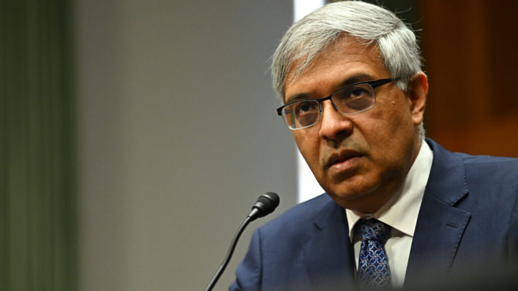 Trump admin is “destroying medical research,” Senate report finds