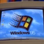Microsoft put Weezer’s Buddy Holly on Windows 95 just for “fun” — but only after a legal battle no one talks about
