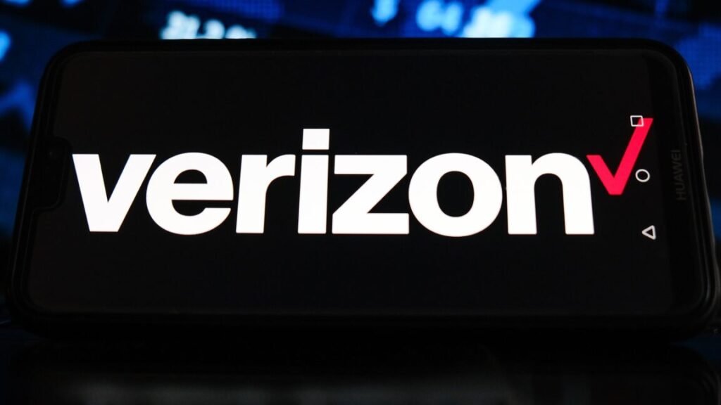 Verizon acknowledges “pain” of new unlock policy, suggests change is coming