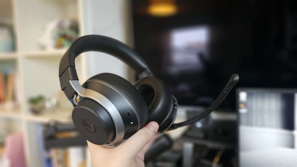 Turtle Beach’s pricy Stealth Pro headset with noise-cancellation and 50mm “Nanoclear” neodymium drivers is now 50% off — it’s an audiophile’s paradise
