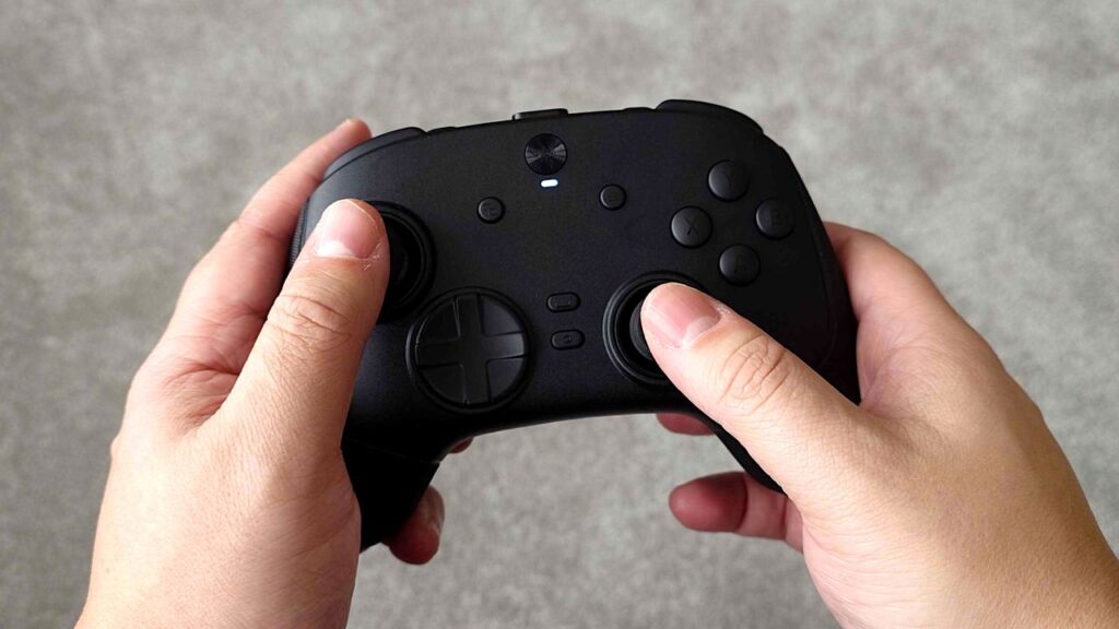 This wired gaming controller makes you feel like a god in Overwatch for under $70 β an unfair 8,000Hz advantage worth taking