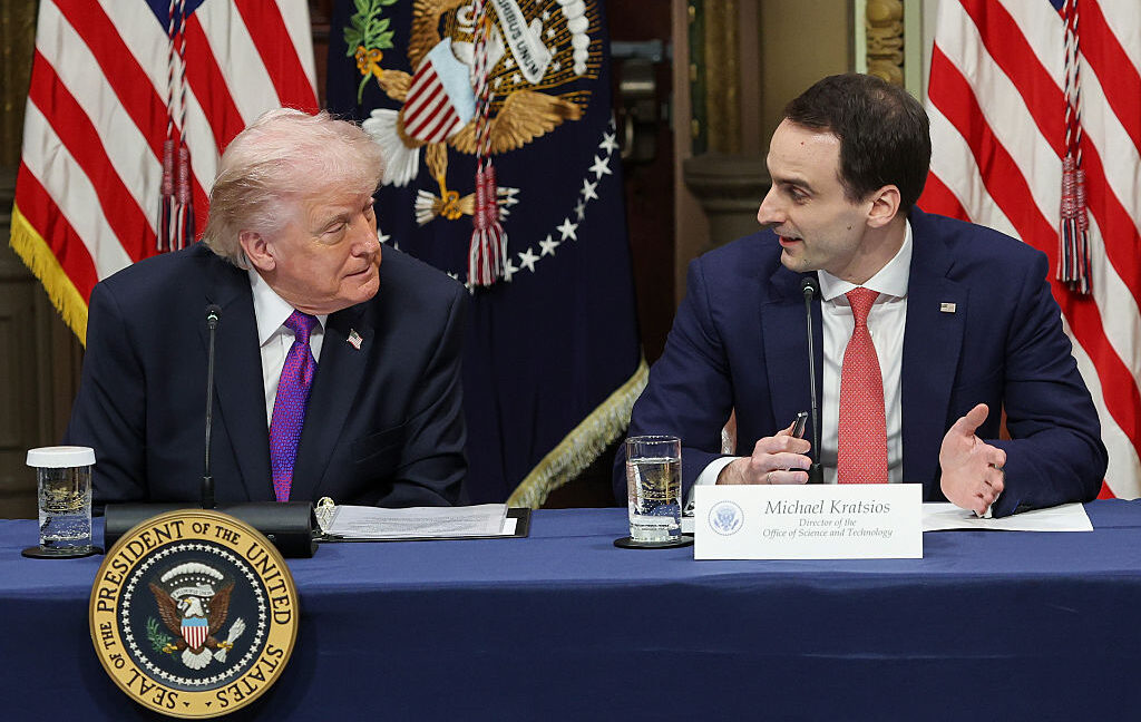 Trump staffs science and technology panel with non-scientists