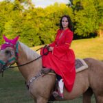 Dungeons & Dragons live-action event lets you ride horses to solve a mystery