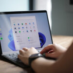 Windows 11 is finally getting a movable taskbar
