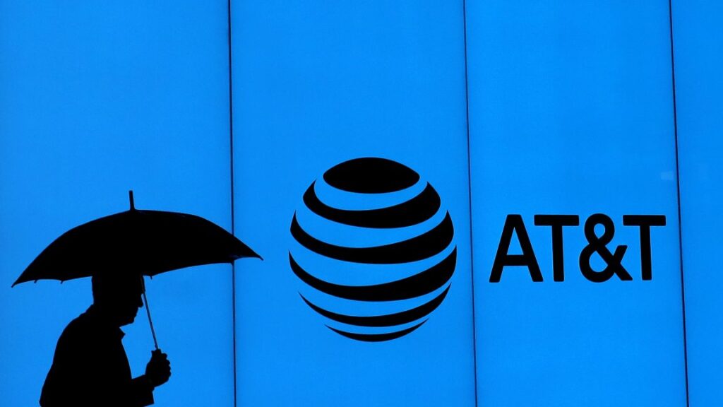 Another AT&T FirstNet user gets shocking $6,200 bill, at $2 per megabyte