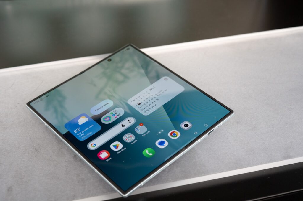Samsung’s new foldable display is harder to crease and damage