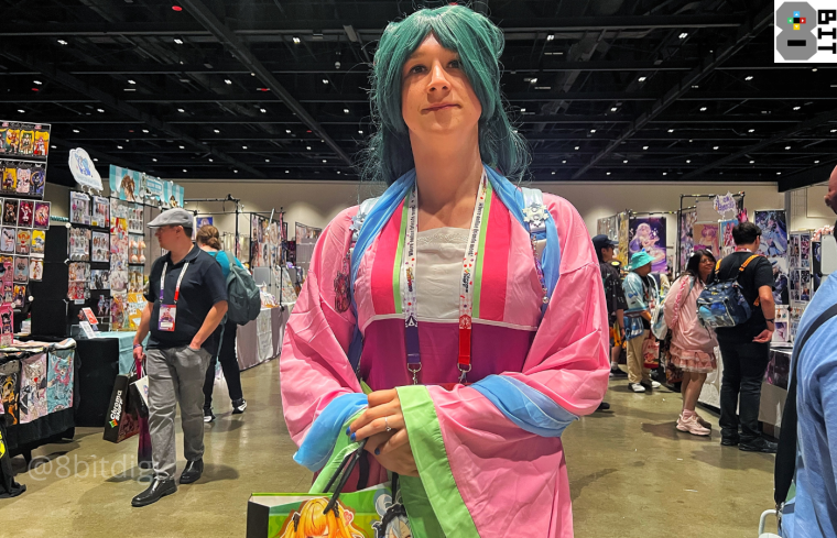 Cosplayers of OffKai Expo Gen 5