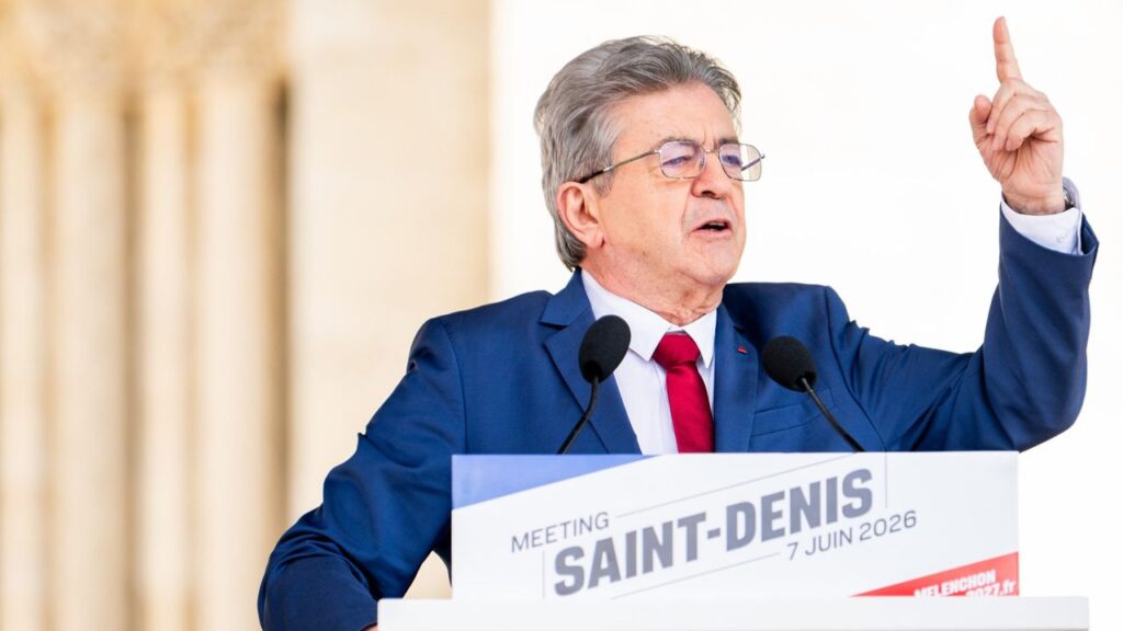 French left-wing leader Jean-Luc Mélenchon declares ‘Players have rights too!’ over the death of physical discs